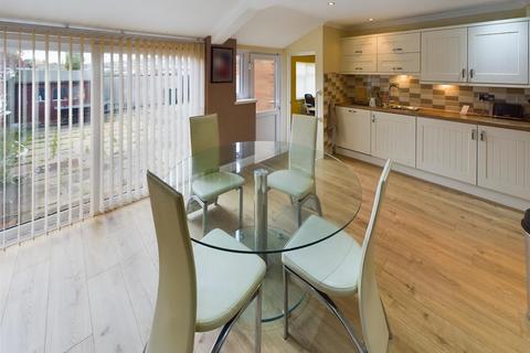 5 Silverdale Close, Coventry, CV2 1PX