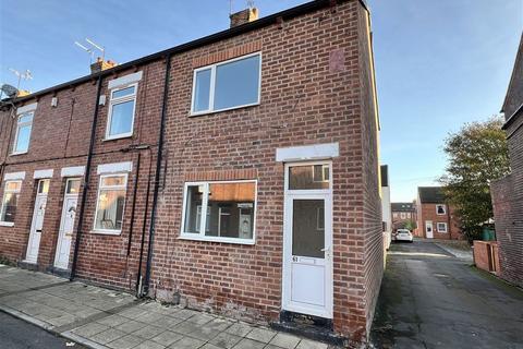 2 bedroom terraced house to rent, Grafton Street, Castleford, WF10