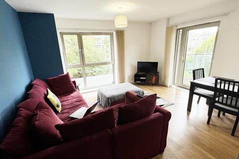 3 bedroom flat to rent, Ashview Apartments, Manor House, N4 1FN