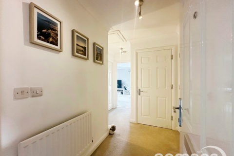37 Compton Way, Sherfield On Loddon, Hook, RG27 0SG
