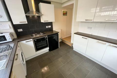 4 bedroom house to rent, Adelaide Road, L7 8SQ,