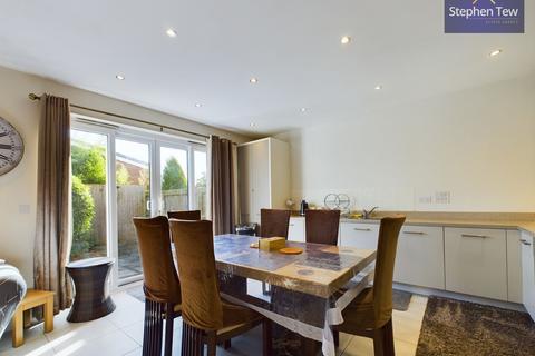 5 Clinker Close, Poulton-le-fylde, FY6 7XH