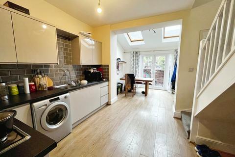 2 bedroom end of terrace house for sale, Ladysmith Road, Didsbury, Manchester, M20