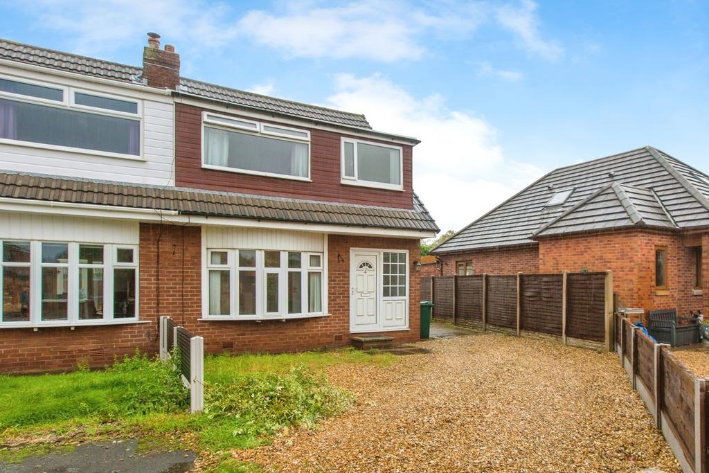 Napier Avenue, Preston PR4 3 bed semidetached house for sale £190,000