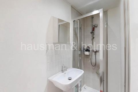 8 Quantock Gardens, London, NW2 1PH