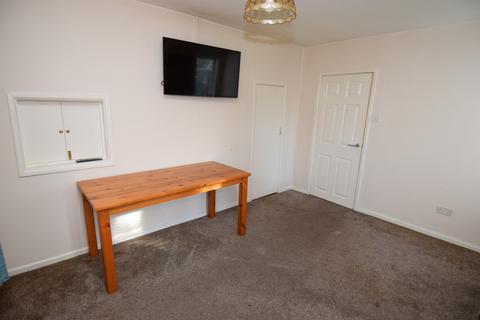 10 Beacon Close, Amesbury, Salisbury, SP4 7EG