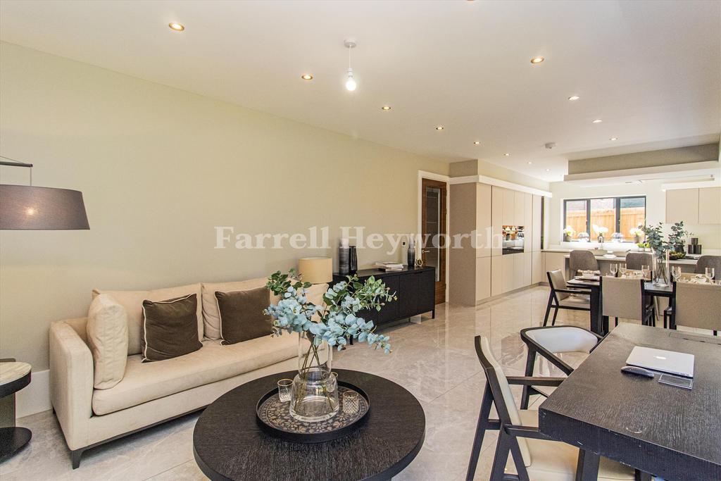 Kitchen Family Room