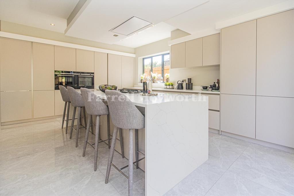 Kitchen Family Room