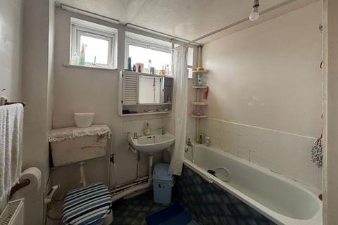 57 Black Rod Close, Hayes, UB3 4QL