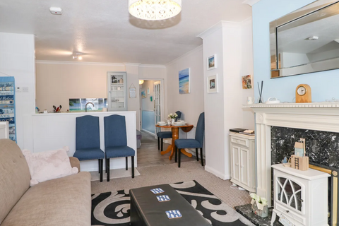 2 bedroom maisonette for sale, East Street, HERNE BAY, CT6