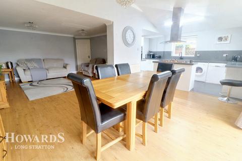 6 Bryony Way, Attleborough, NR17 1QL