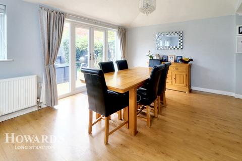6 Bryony Way, Attleborough, NR17 1QL