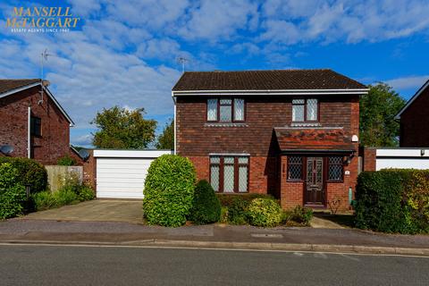 4 bedroom detached house for sale, North Court, Hassocks, BN6