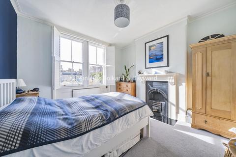 1 bedroom flat for sale, Peacock Street, Newington