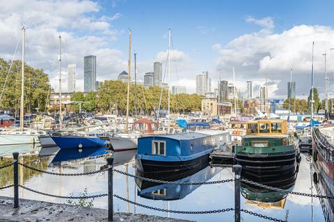 2 bedroom flat for sale, Boat Lifter Way, Surrey Quays