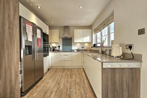 4 Chadstone Close, Shirley, Solihull, B90 4YX