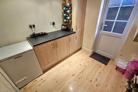 4 Chadstone Close, Shirley, Solihull, B90 4YX