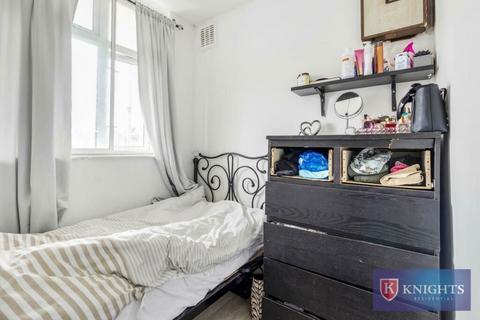 2 bedroom flat for sale, Angel Close, London, ., N18 2UA