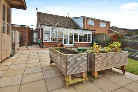 2 bedroom semi-detached bungalow for sale, Dawnay Road, Bilton, Hull, HU11 4HA