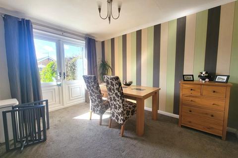 21 Draycott Avenue, Hornsea, HU18 1EX