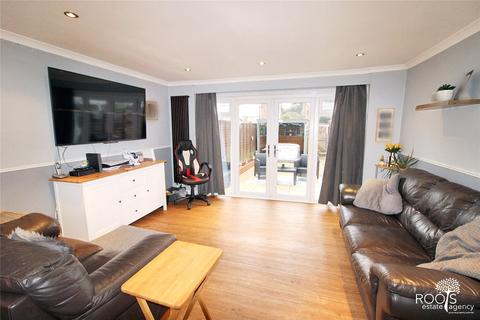 3 bedroom terraced house for sale, Sutton Road, Newbury RG14