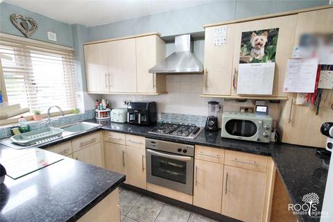 3 bedroom terraced house for sale, Sutton Road, Newbury RG14