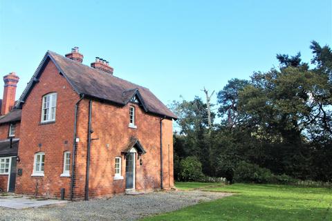 2 bedroom end of terrace house to rent, Mine Bank, Clive, Shrewsbury