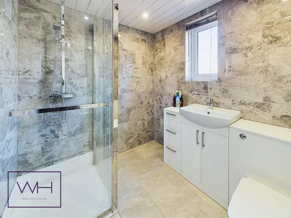 York Road, Doncaster DN5 2 bed semidetached house for sale £165,000