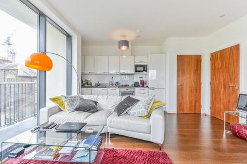 1 bedroom flat for sale, Lumiere Apartments, St Johns Hill, London, SW11