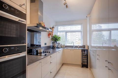 3 bedroom apartment for sale, St. Johns Wood Park, London, NW8