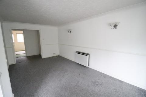 2 bedroom flat for sale, Armada Court, Grays RM16