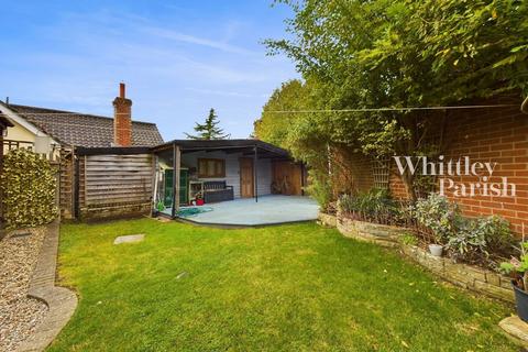 3 bedroom detached house for sale, Sandstone Way, Roydon, Diss