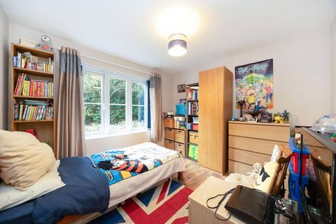 2 bedroom apartment for sale, Arden Court, Lockhart Road, Nascot Wood, Hertfordshire WD17