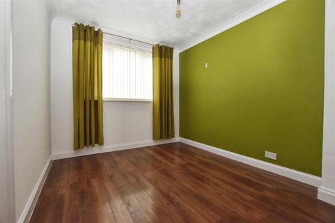 2 bedroom terraced house for sale, Yarmouth Avenue, Hull