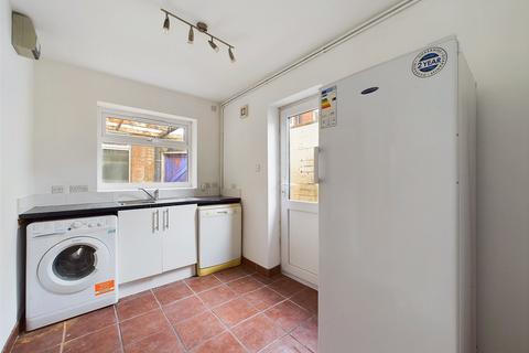 13 Central Road, Gloucester, GL1 5BY