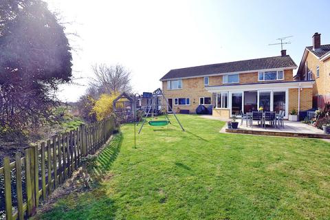 6 bedroom detached house for sale, Hazel Grove, Stotfold, SG5