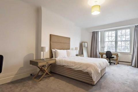 5 bedroom flat to rent, Strathmore Court, Regent Park, NW8