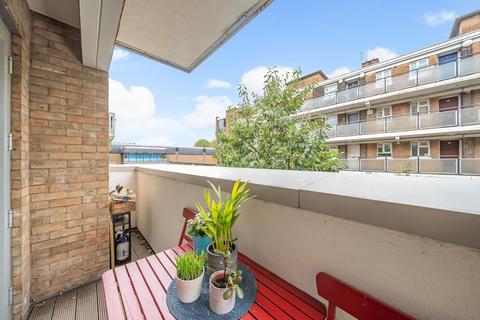 2 bedroom flat for sale, Latchmere Street, Battersea