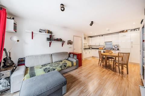 2 bedroom flat for sale, Latchmere Street, Battersea