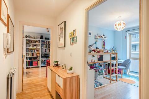 2 bedroom flat for sale, Latchmere Street, Battersea, London, SW11