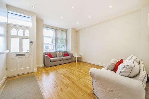 2 bedroom maisonette for sale, Mellison Road, Tooting