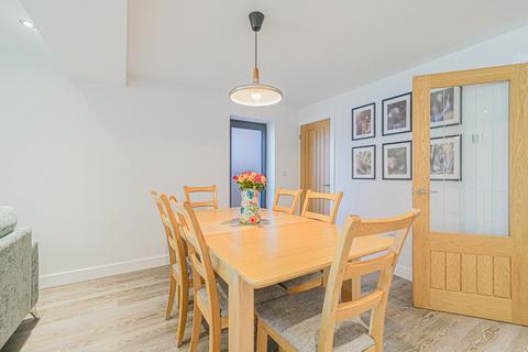 22 Copstone Drive, Dorridge, Solihull, B93 8DJ
