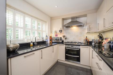 4 bedroom detached house for sale, Duchess Court, Weybridge, KT13