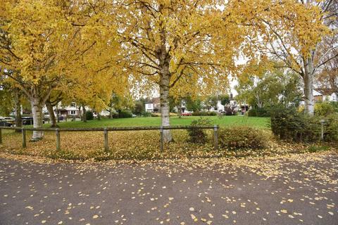 47 Silverwood Close, Cambridge, CB1 3HA