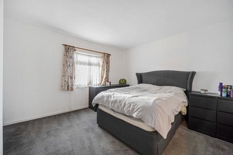 541 Abbey Road, Popley, Basingstoke, RG24 9EP