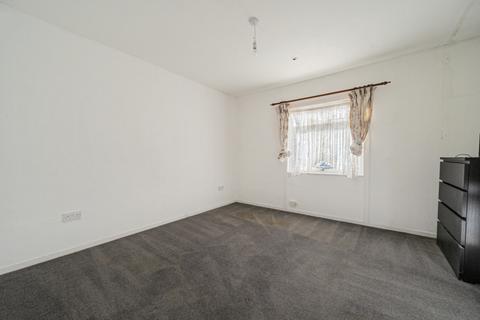 541 Abbey Road, Popley, Basingstoke, RG24 9EP
