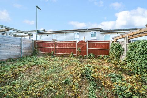 541 Abbey Road, Popley, Basingstoke, RG24 9EP