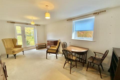 2 bedroom sheltered housing for sale, St. Giles Mews, Stony Stratford, Milton Keynes