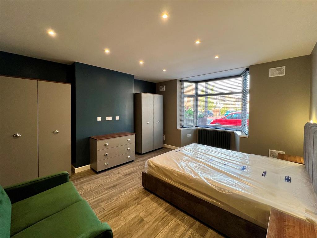 Rothbury Terrace, Newcastle Upon Tyne 2 bed house to rent £1,150 pcm