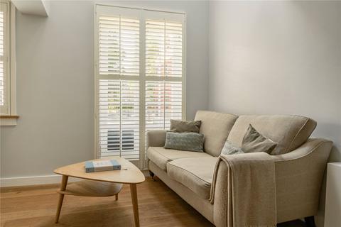 1 bedroom mews to rent, Royal Crescent Mews, Holland Park, W11